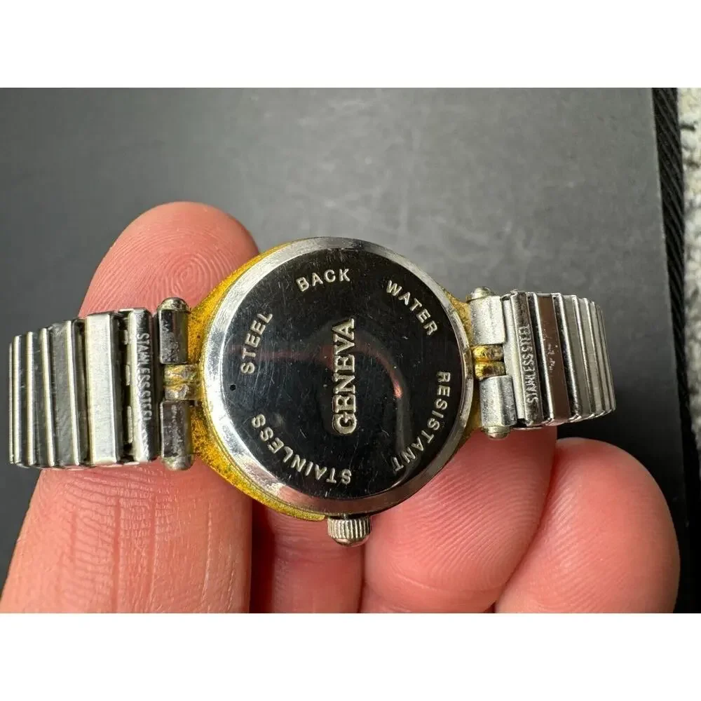 Geneva Quartz Water Resistant Watch White Expansion Band Round Face Not Working